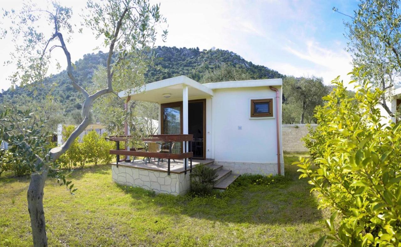 Agriturismo Antichi Ulivi Mattinata Buitenkant foto